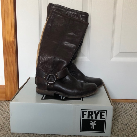 FRYE BOOTS ONLY WORN A FEW TIMES!!! - Picture 1 of 9